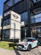 MINI bemutató autó – AutoWallis Pest photo 1