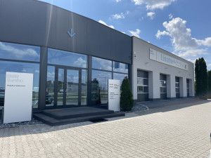 Linartech Autóház Kft-BMW Márkaszervíz Szolnok photo 1