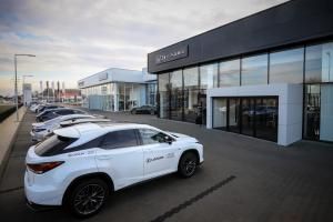 Toyota Kovács photo 2
