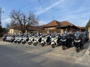 Kriszmoto photo 1