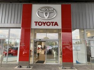 CarNetM5 - Toyota; Bp., IX. photo 1