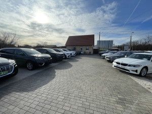 Merkur Car Trade Kft. photo 1
