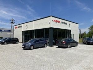 Pusker Autóház photo 1